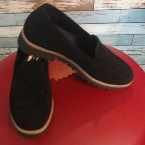 Skechers Arch Fit Suede Loafers - Marlie - 9M